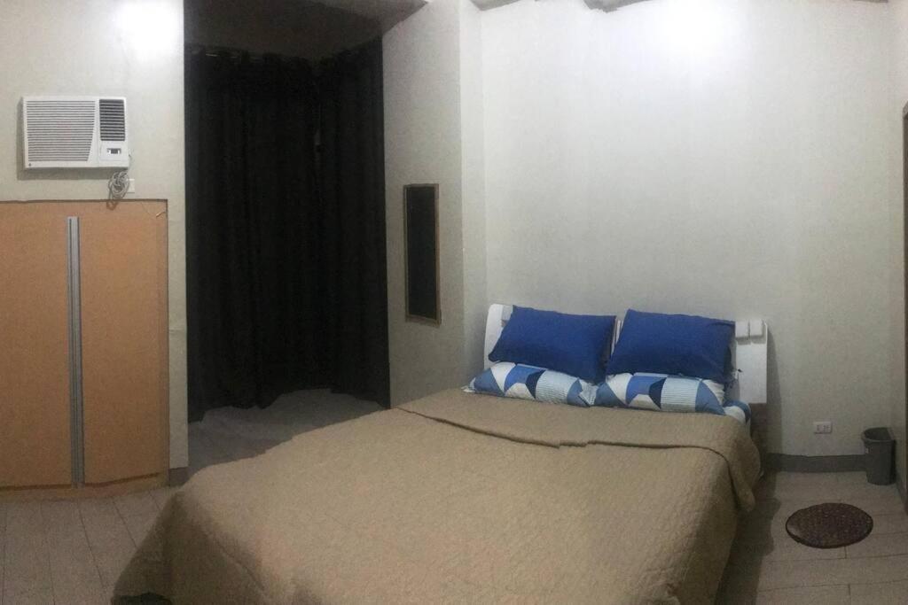 Lovely 2 Bed Room Condo Infront Of Naia Terminal 3 Manilla Buitenkant foto