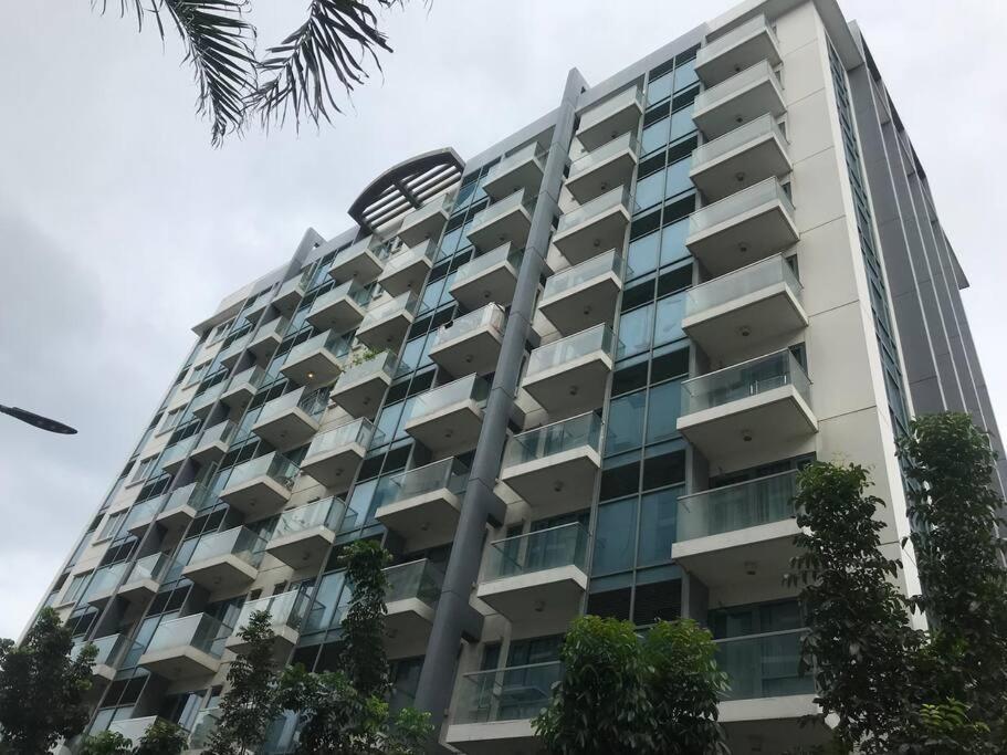 Lovely 2 Bed Room Condo Infront Of Naia Terminal 3 Manilla Buitenkant foto